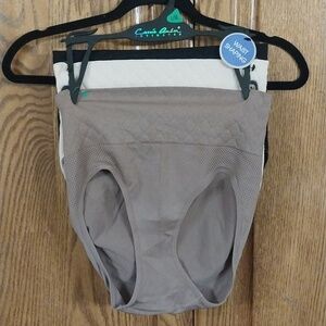 Carrie Amber Intimates NWT 3 Pack High-Waist Shaper Briefs Sz L/XL Brn Tan Black